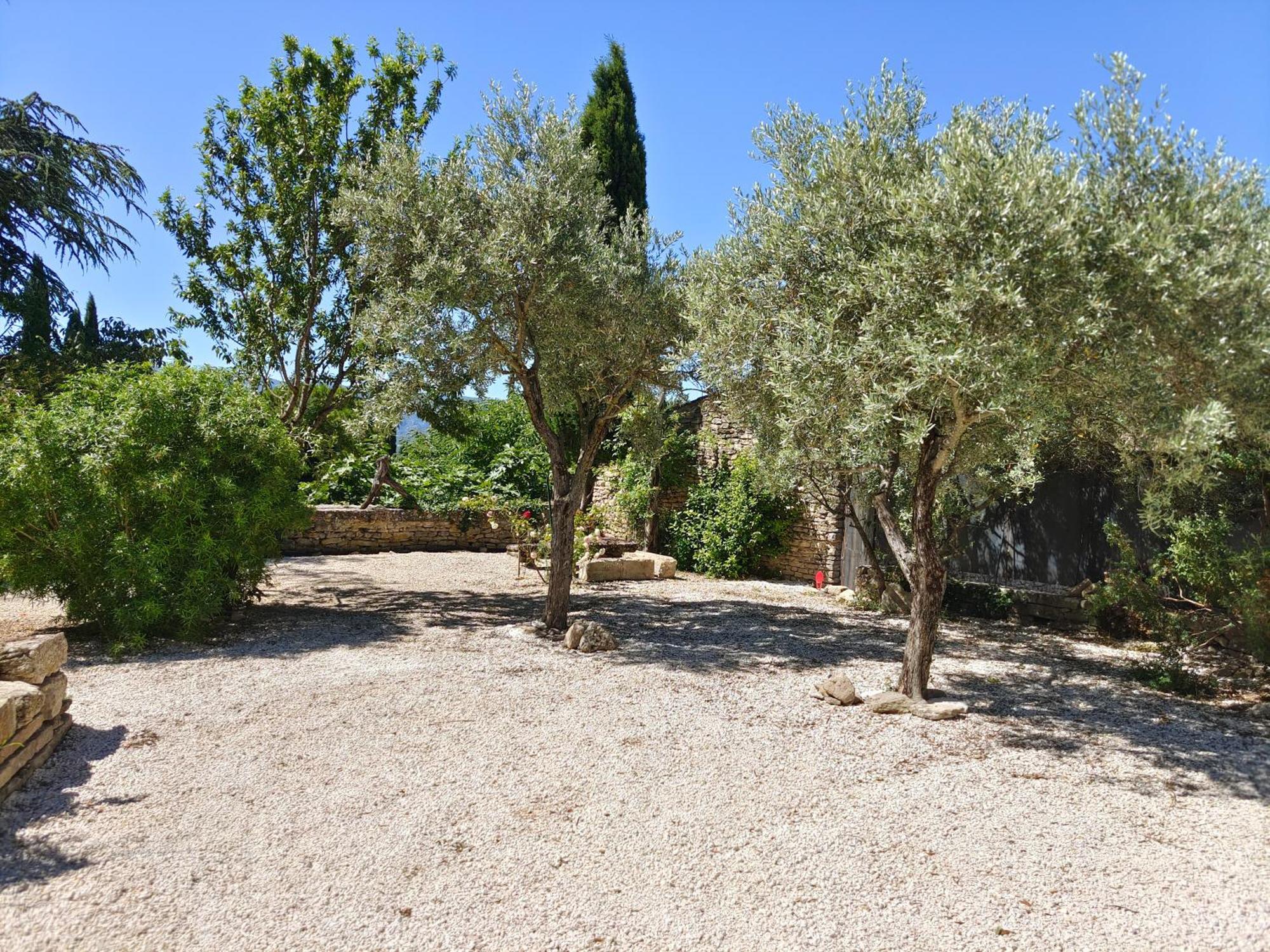 Bed and Breakfast Rue Du Chateau A Cabrieres D'Avignon Экстерьер фото