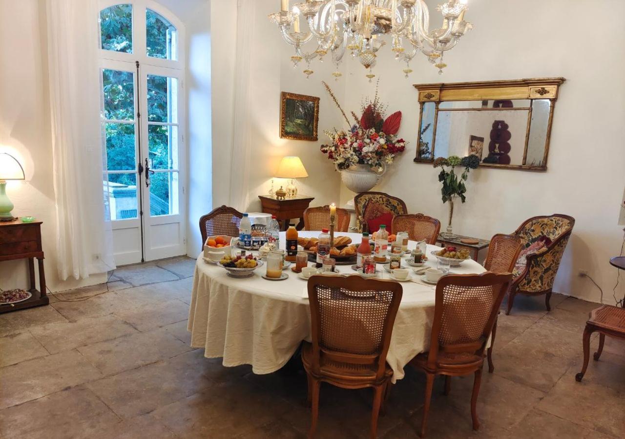 Bed and Breakfast Rue Du Chateau A Cabrieres D'Avignon Экстерьер фото