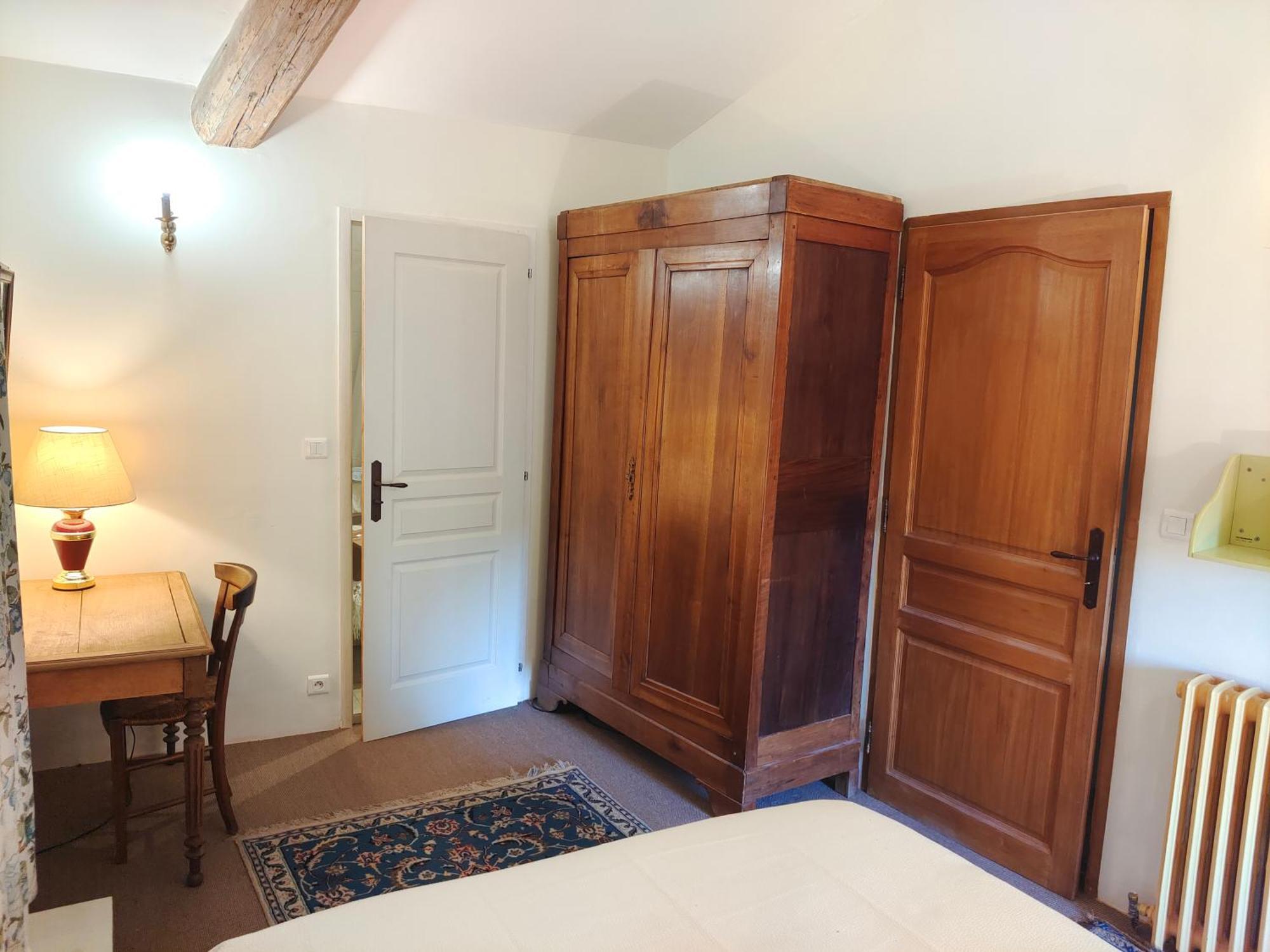 Bed and Breakfast Rue Du Chateau A Cabrieres D'Avignon Экстерьер фото