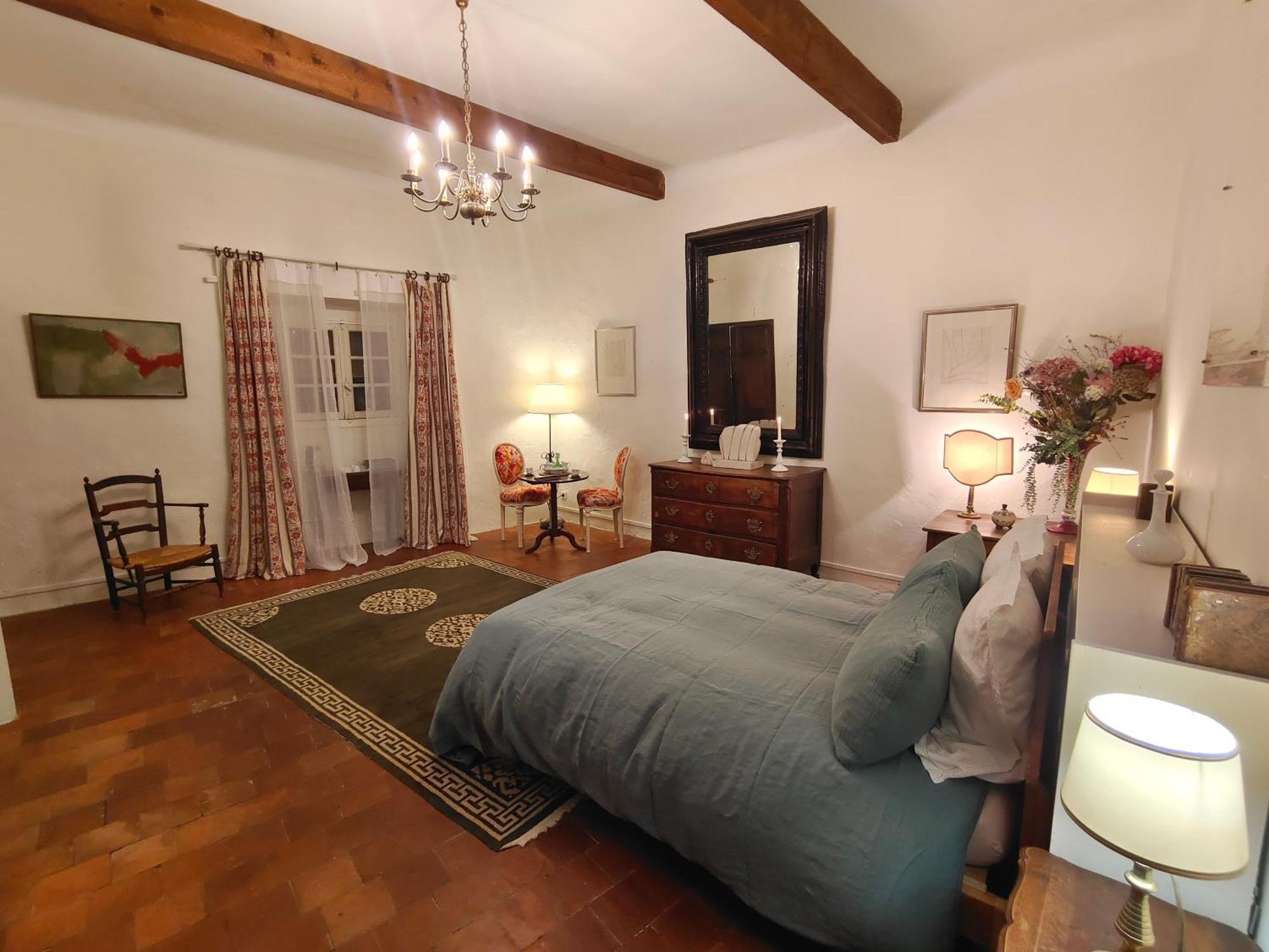 Bed and Breakfast Rue Du Chateau A Cabrieres D'Avignon Экстерьер фото